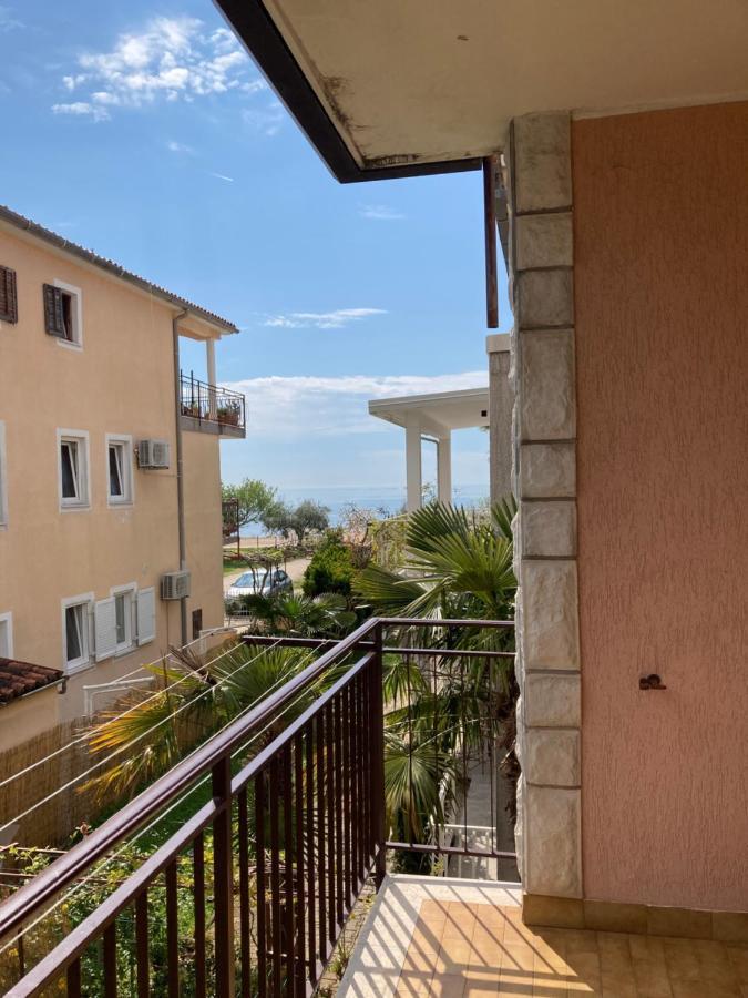 Apartments Hrnjic Умаг Экстерьер фото