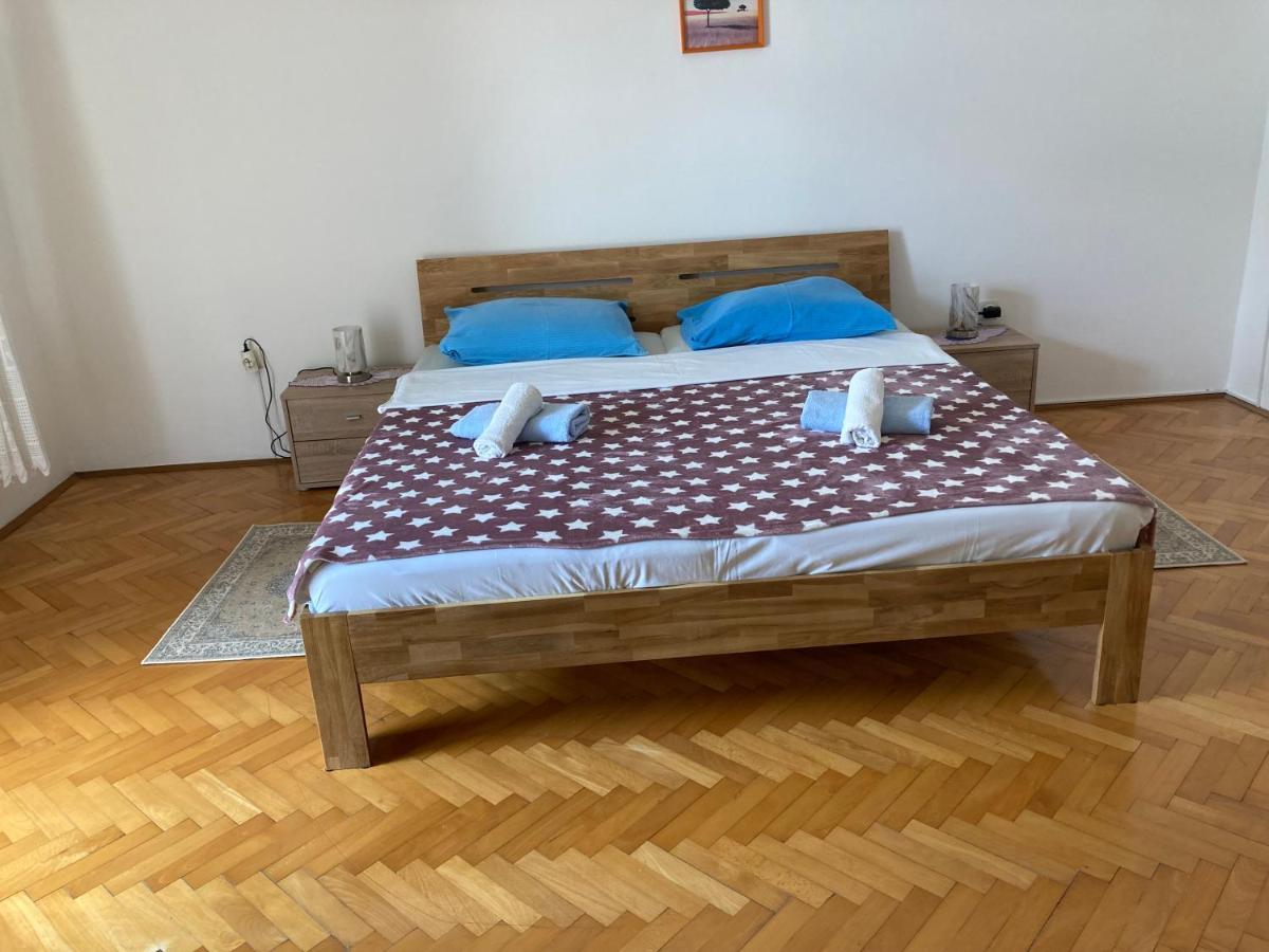 Apartments Hrnjic Умаг Экстерьер фото