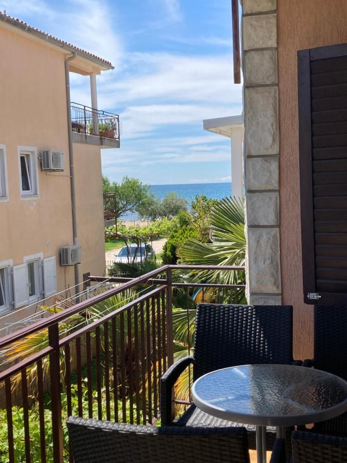 Apartments Hrnjic Умаг Экстерьер фото